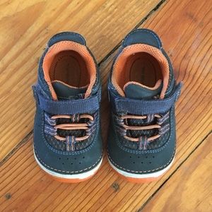 Blue boys Stride Rite sneakers, sz 5